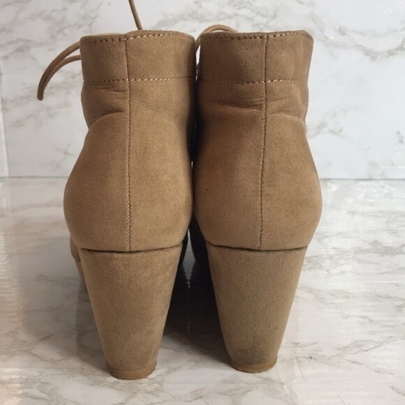 Justfab beige platform wedge ankle boots size 9 - Picture 7 of 12